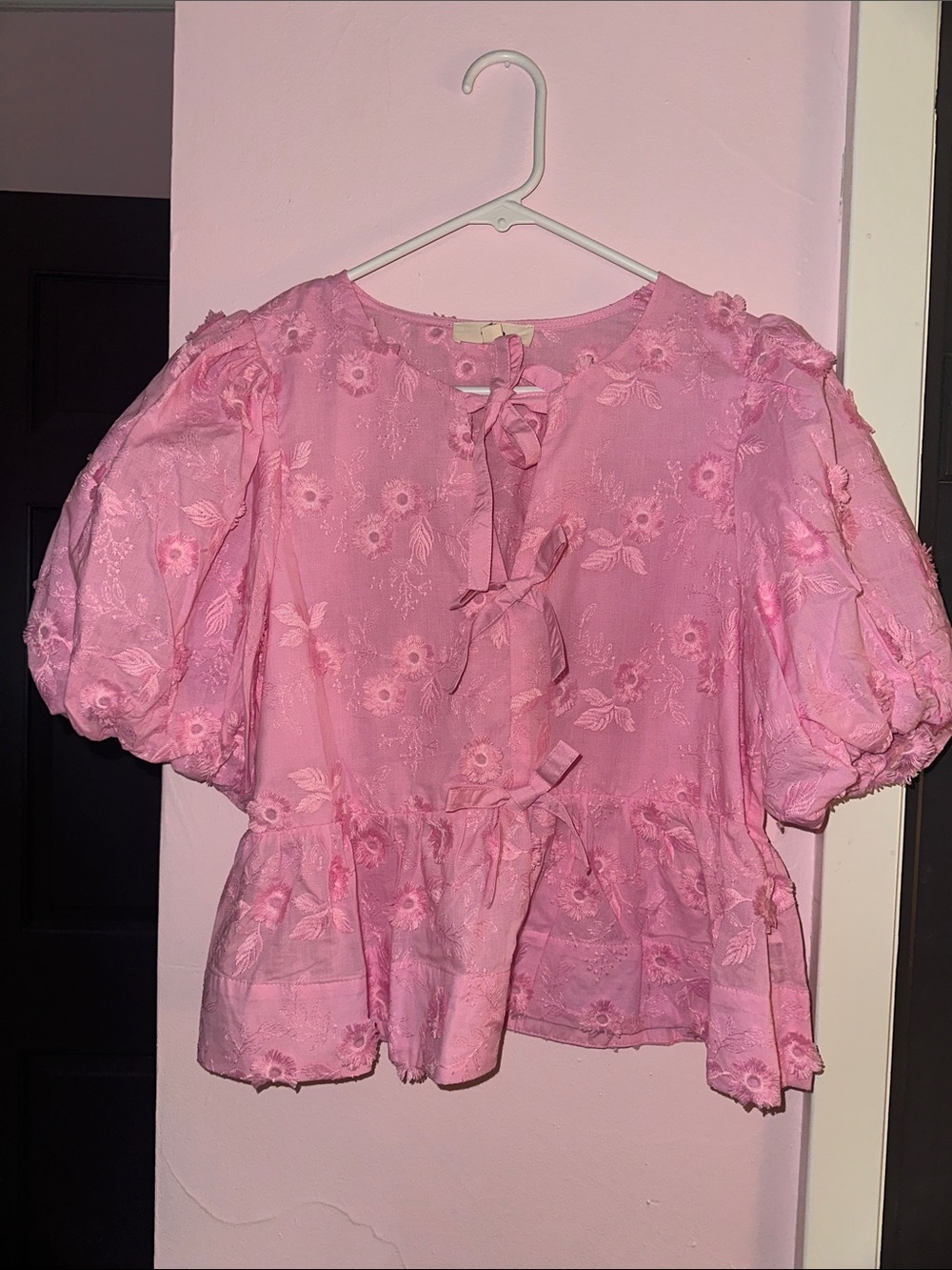 Pink Floral Embroidered Puff-Sleeve Top